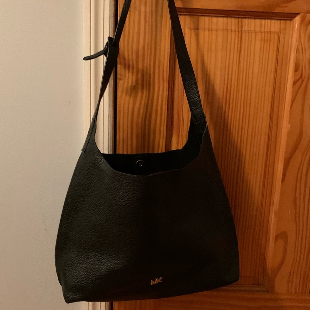 Michael Kors  leather bag- black- pebbled